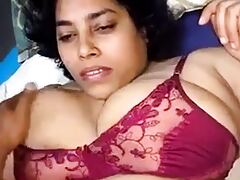 Indian aunty pulverizes